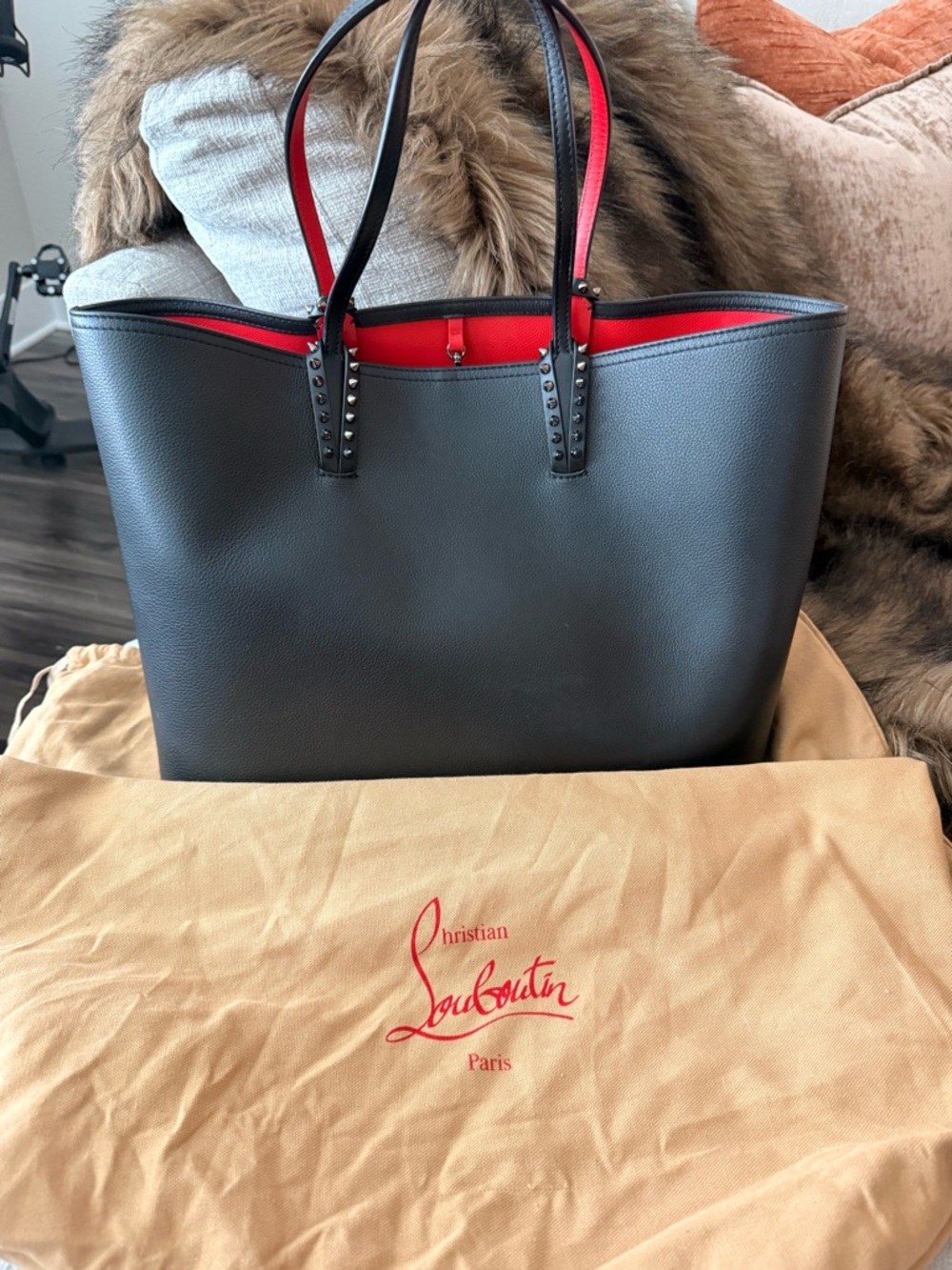 Christian Louboutin Cabata Soft Large Tote Bag in Grained Leather